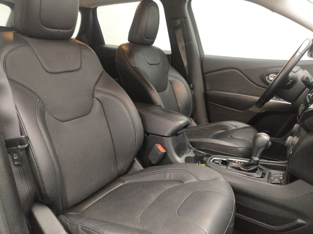 2020 Jeep Cherokee in Jacksonville, FL 32210 - 18111000 21