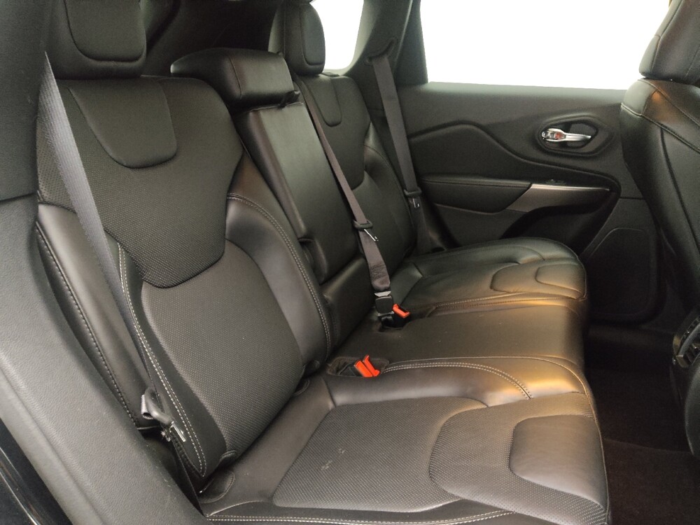 2020 Jeep Cherokee in Jacksonville, FL 32210 - 18111000 19