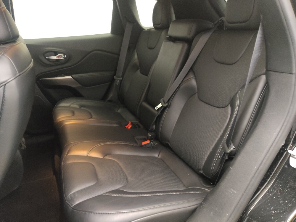 2020 Jeep Cherokee in Jacksonville, FL 32210 - 18111000 18