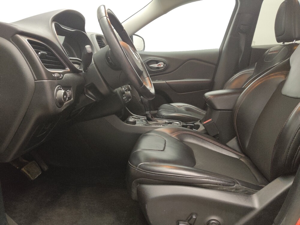 2019 Jeep Cherokee in Fort Worth, TX 76116 - 18111010 17