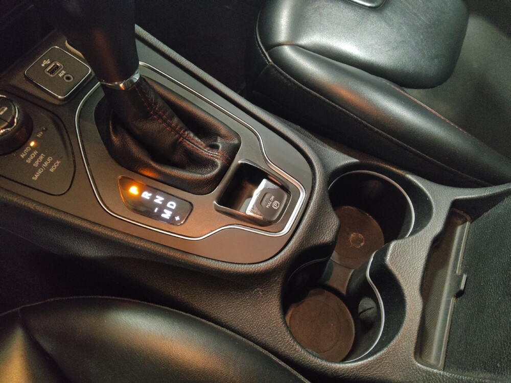 2019 Jeep Cherokee in Fort Worth, TX 76116 - 18111010 26