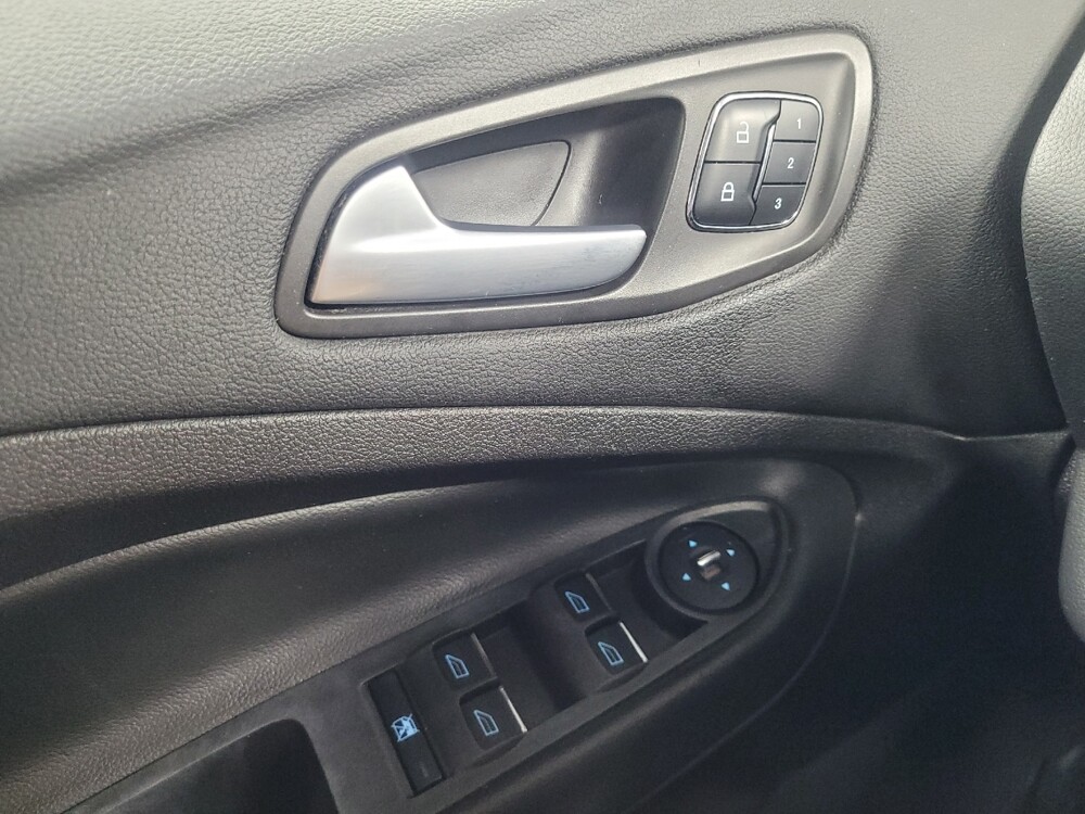 2014 Ford Escape in Morrow, GA 30260 - 18111012 27