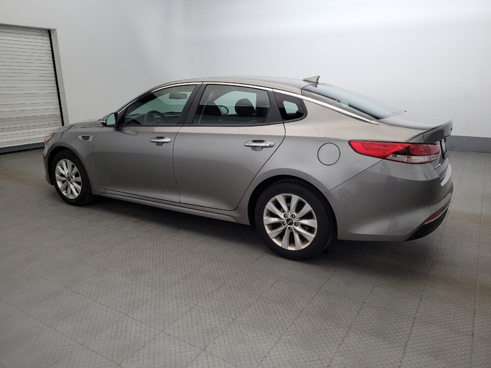 2018 Kia Optima in Allentown, PA 18103 - 18111018 3