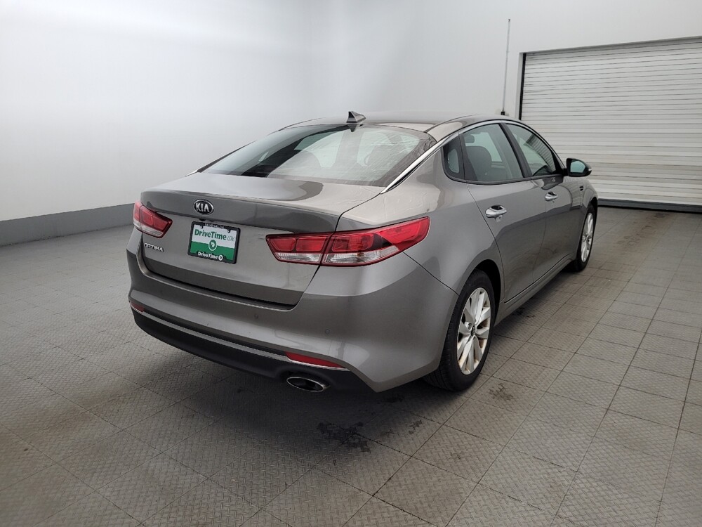 2018 Kia Optima in Allentown, PA 18103 - 18111018 9