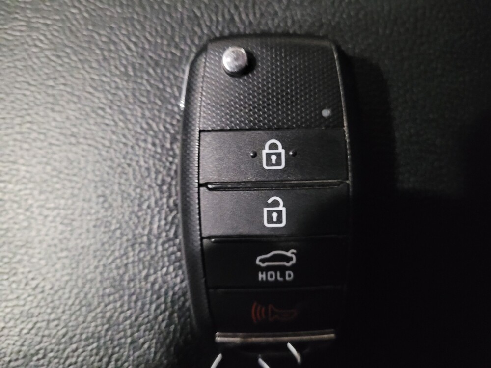 2018 Kia Optima in Allentown, PA 18103 - 18111018 32