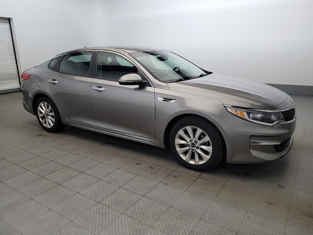 2018 Kia Optima in Allentown, PA 18103 - 18111018 11