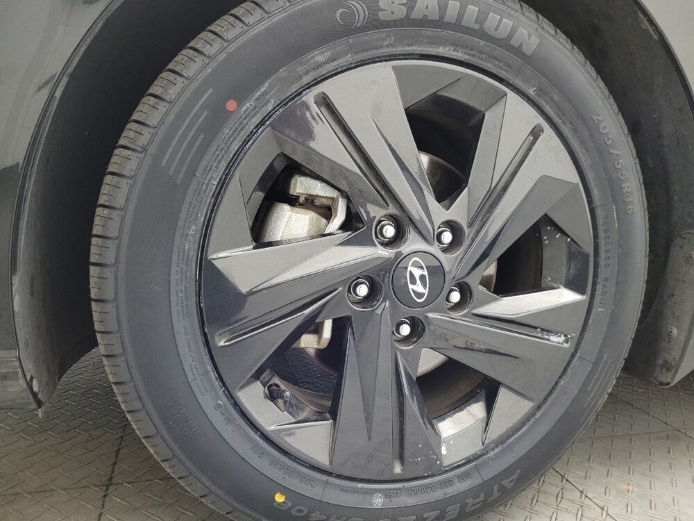 2023 Hyundai Elantra in Mesa, AZ 85210 - 18111032 31