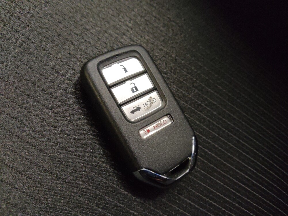 2020 Honda Accord in Mesa, AZ 85210 - 18111033 32