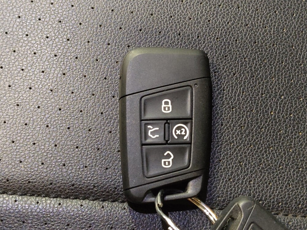 2023 Volkswagen Tiguan in Plano, TX 75074 - 18111034 32