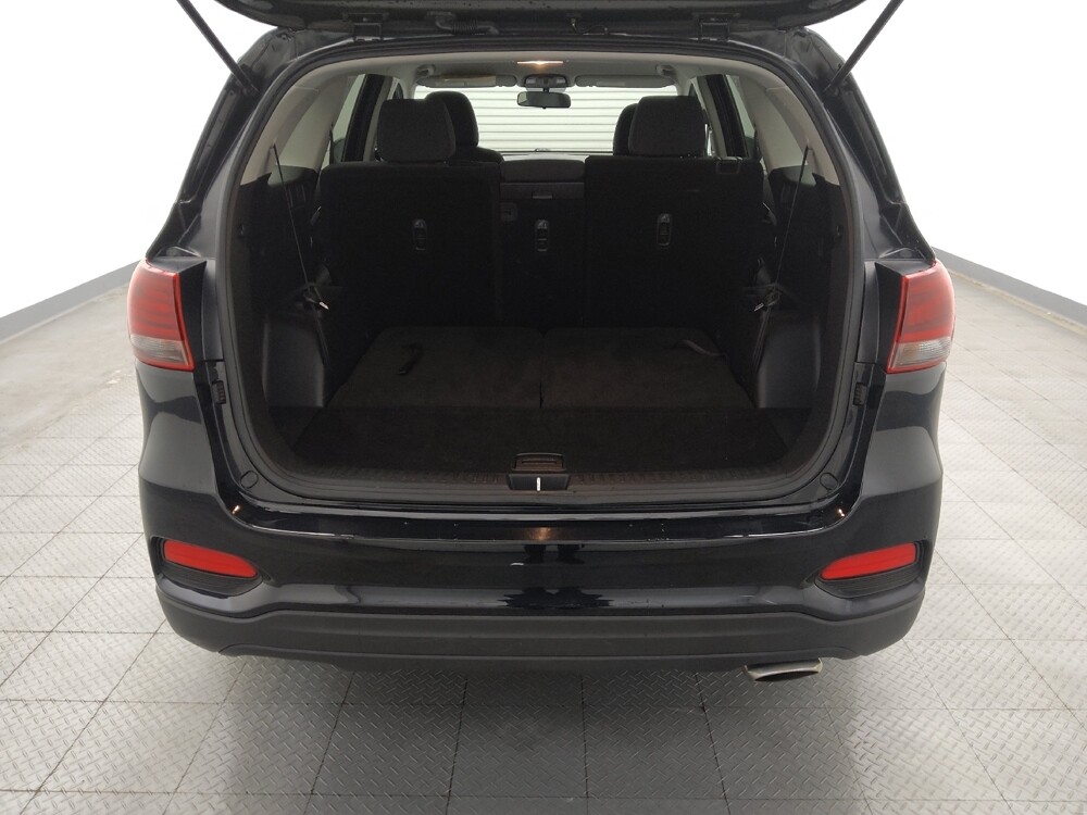 2019 Kia Sorento in Houston, TX 77060 - 18111036 29