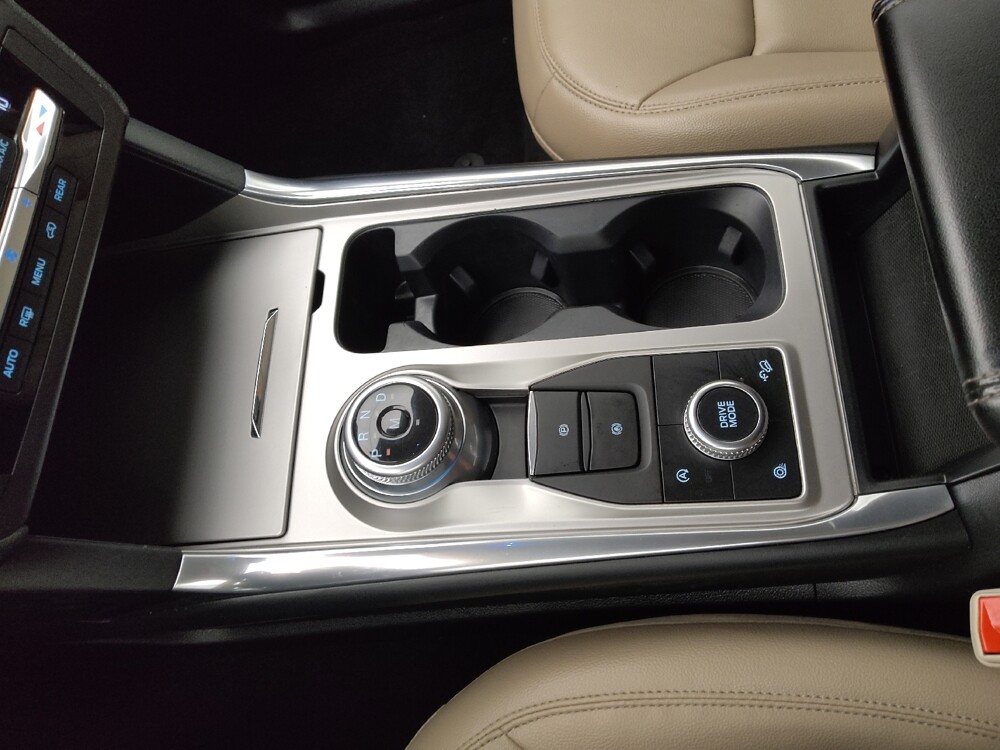 2020 Ford Explorer in Topeka, KS 66611 - 18111039 26