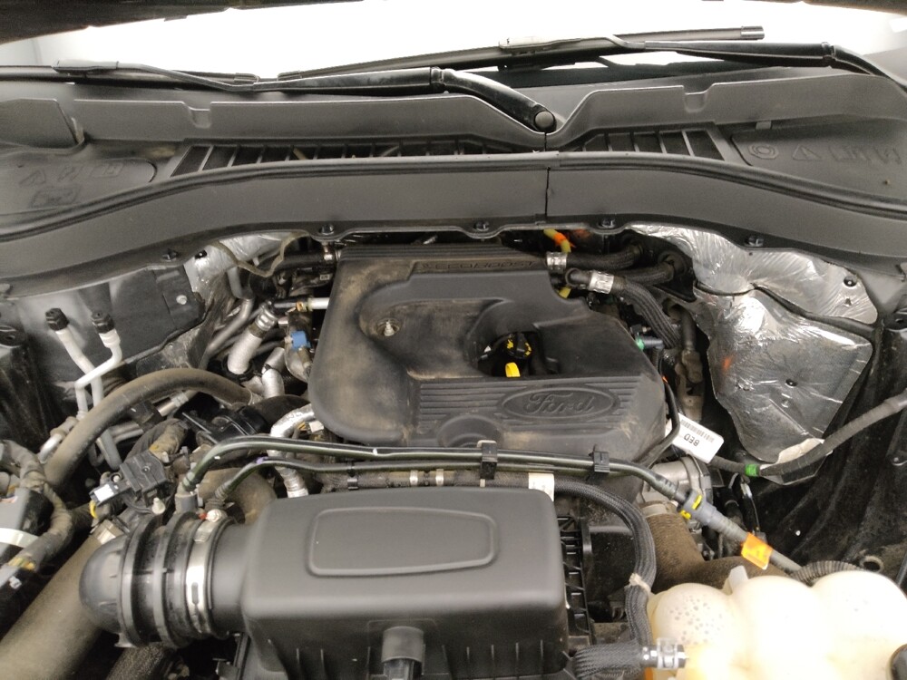 2020 Ford Explorer in Topeka, KS 66611 - 18111039 30