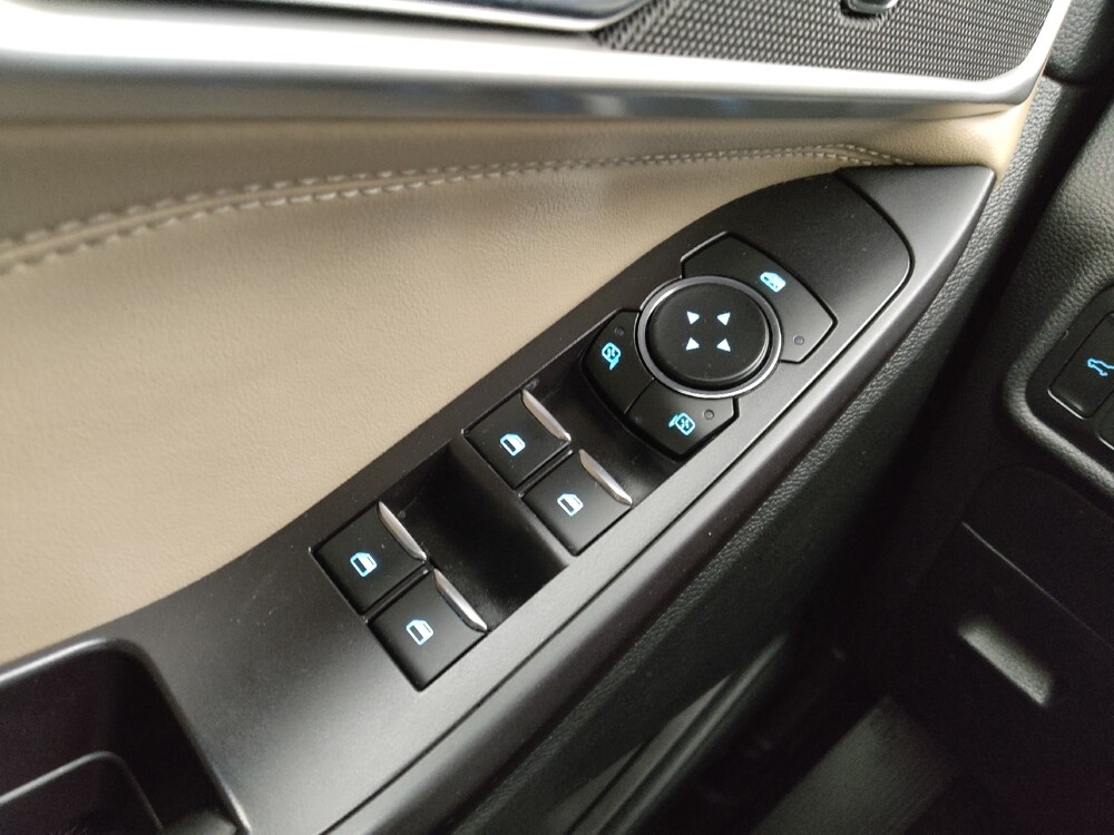 2020 Ford Explorer in Topeka, KS 66611 - 18111039 27