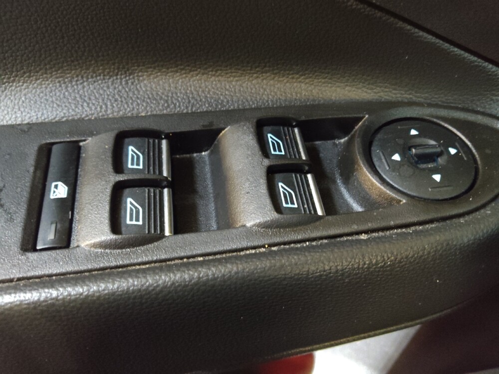 2017 Ford Escape in Charlotte, NC 28213 - 18111047 27