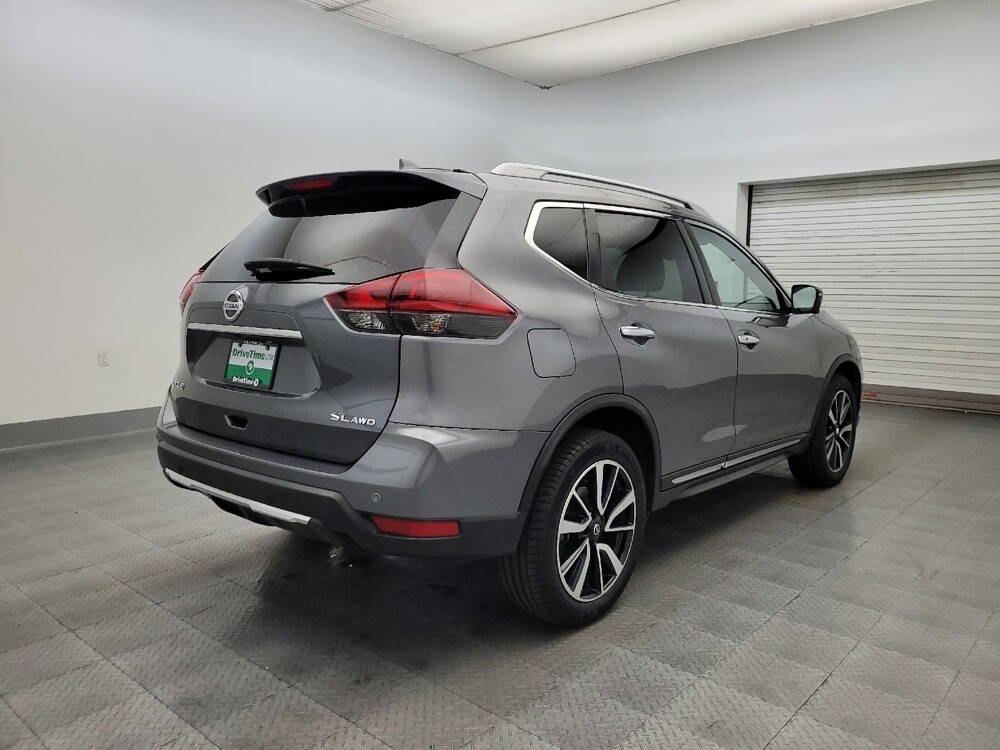 2020 Nissan Rogue in Glendale, AZ 85301 - 18111059 9