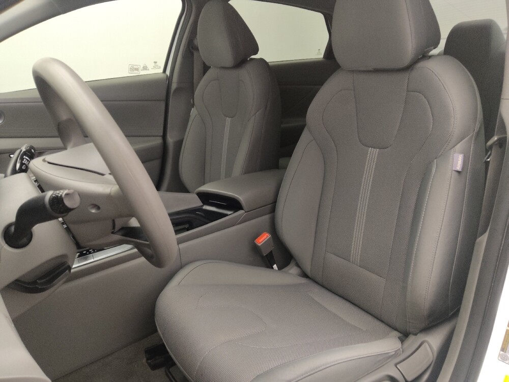 2021 Hyundai Elantra in Kissimmee, FL 34744 - 18111070 17