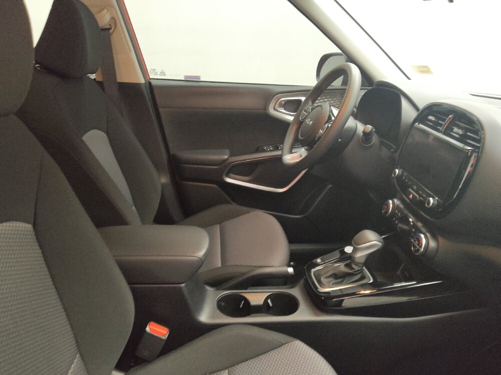 2023 Kia Soul in Lombard, IL 60148 - 18111072 21