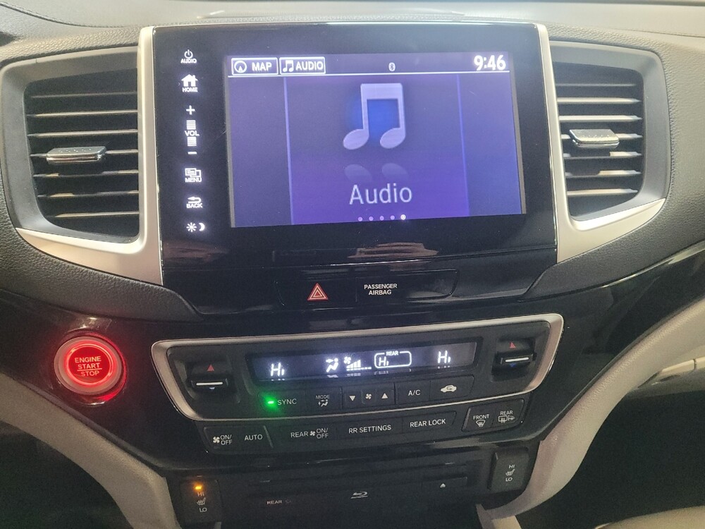 2017 Honda Pilot in Downey, CA 90241 - 18111073 23