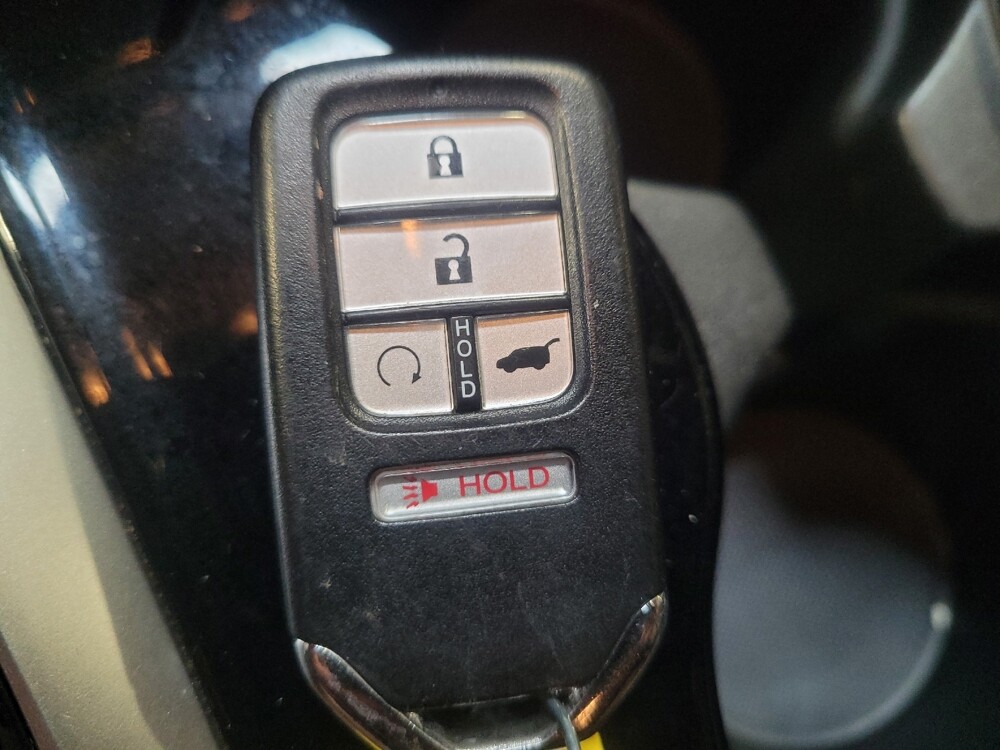 2017 Honda Pilot in Downey, CA 90241 - 18111073 32