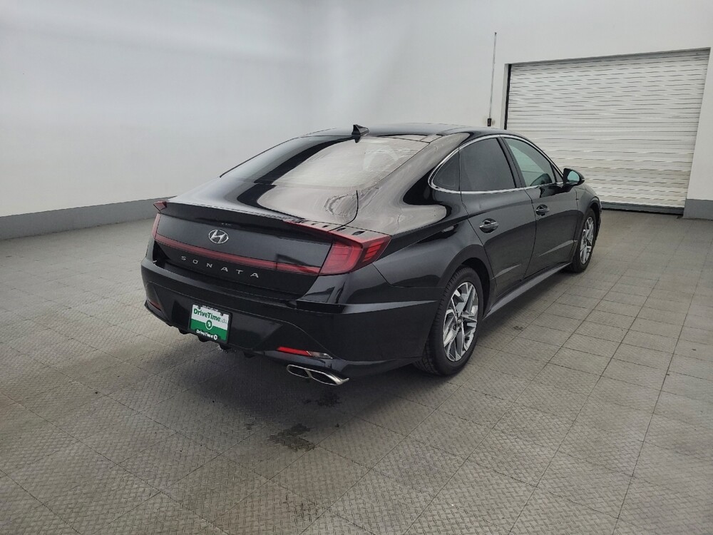 2023 Hyundai Sonata in Allentown, PA 18103 - 18111074 9