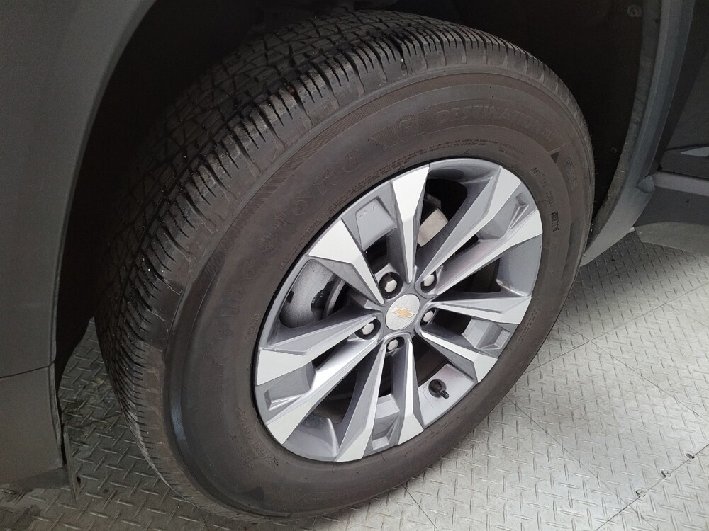 2025 Chevrolet Equinox in Montclair, CA 91763 - 18111075 31