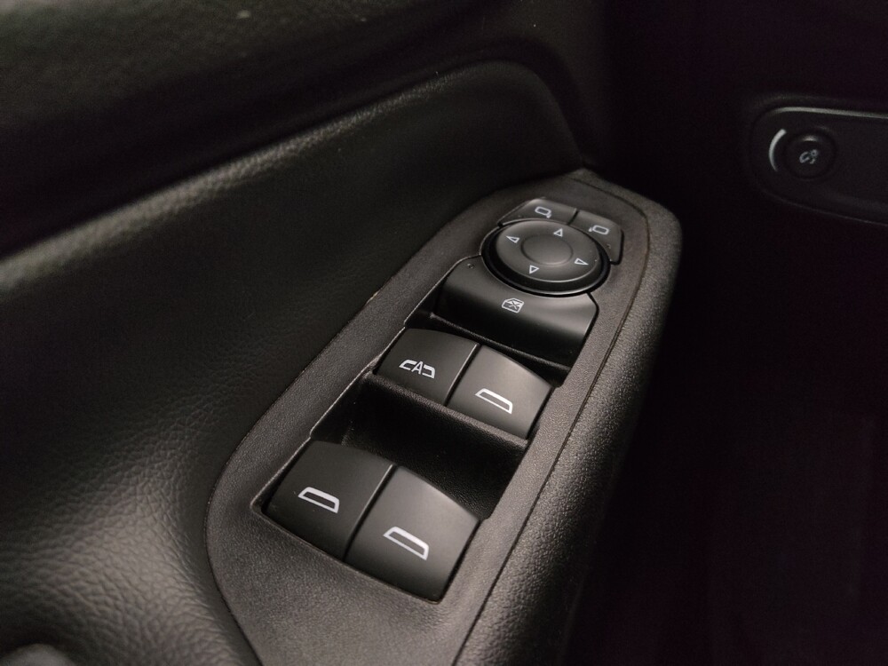 2018 Chevrolet Equinox in St. Louis, MO 63136 - 18111076 27