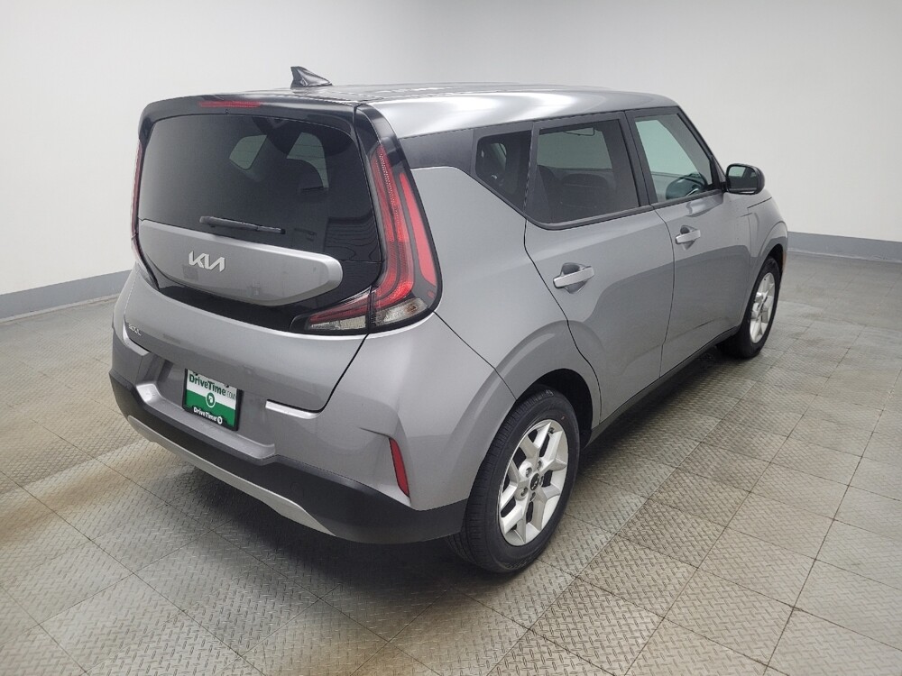 2024 Kia Soul in Indianapolis, IN 46222 - 18111098 9