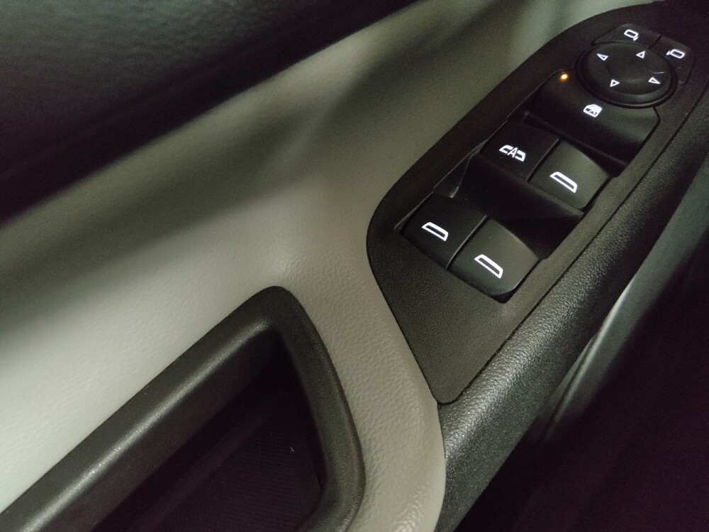 2021 Chevrolet Equinox in Columbus, GA 31909 - 18111103 27