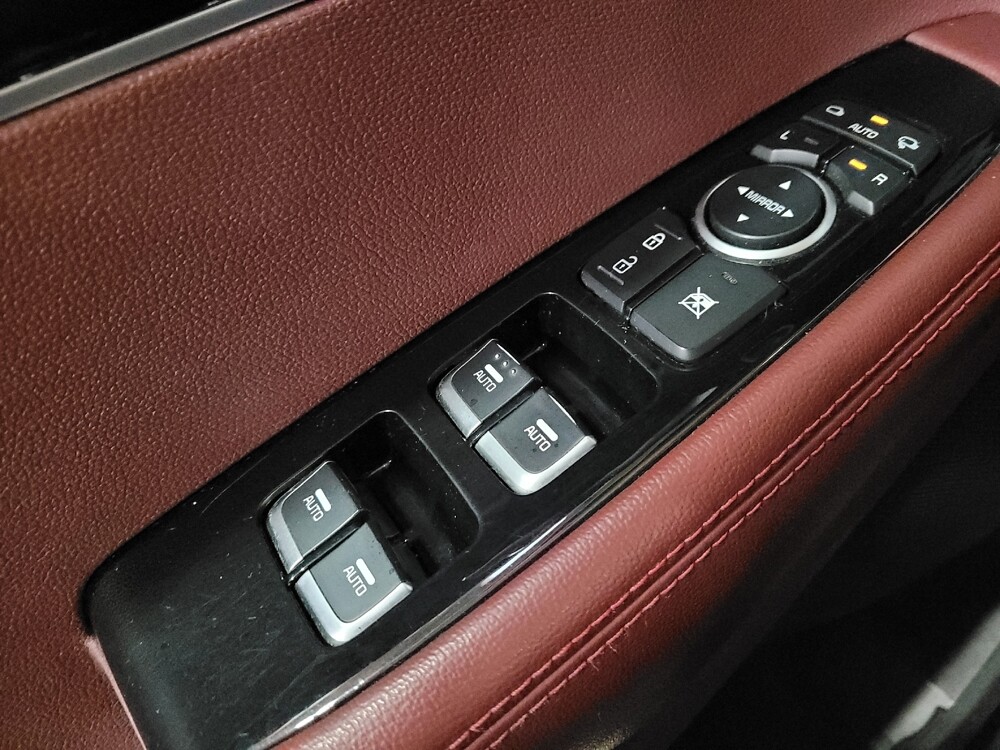 2017 Kia Sorento in Downey, CA 90241 - 18111106 27