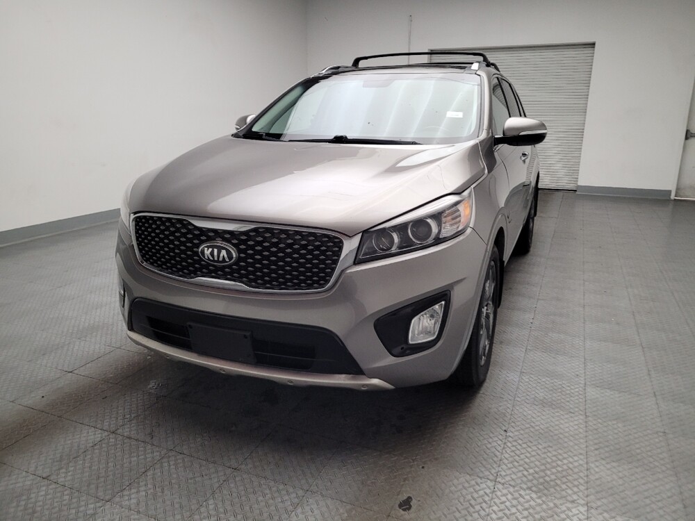 2017 Kia Sorento in Downey, CA 90241 - 18111106 15