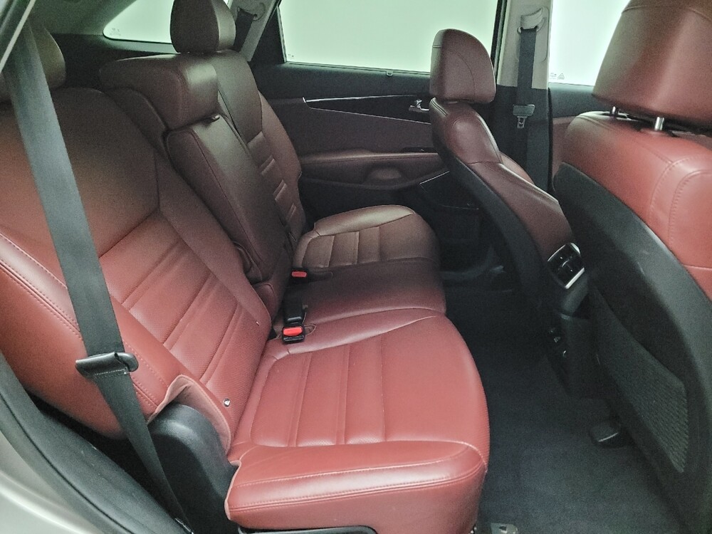 2017 Kia Sorento in Downey, CA 90241 - 18111106 19
