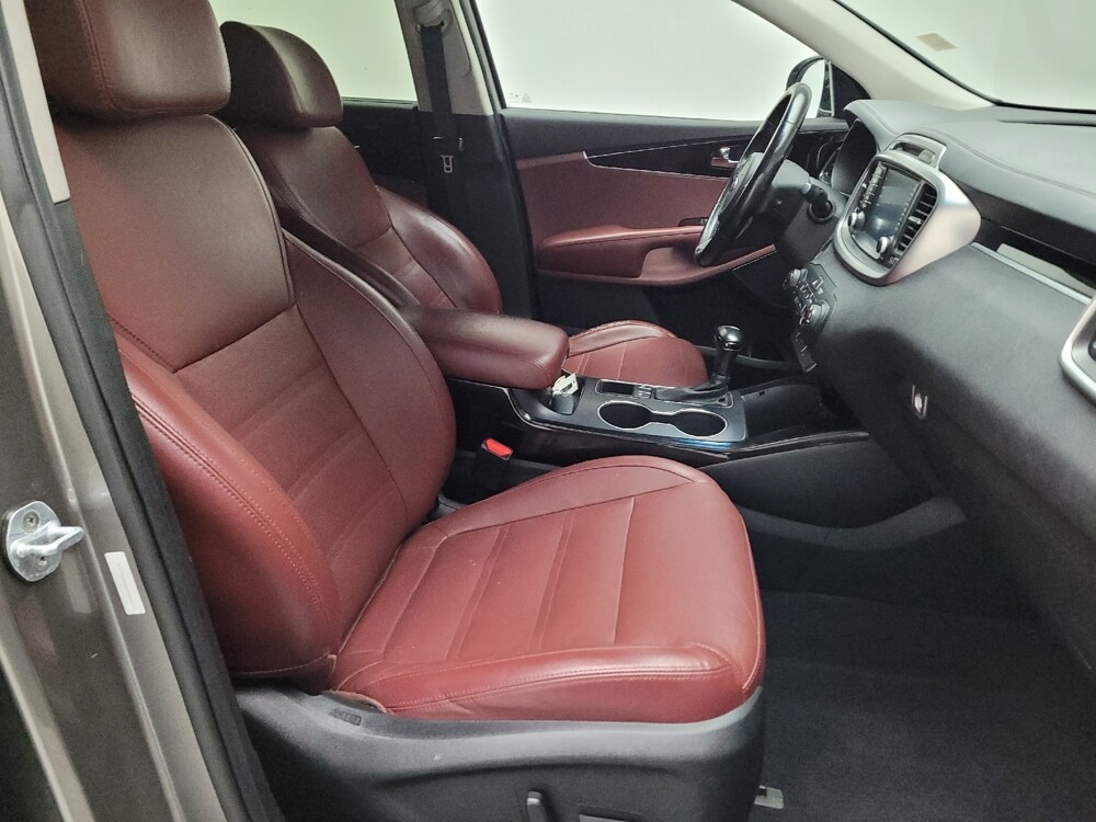2017 Kia Sorento in Downey, CA 90241 - 18111106 21
