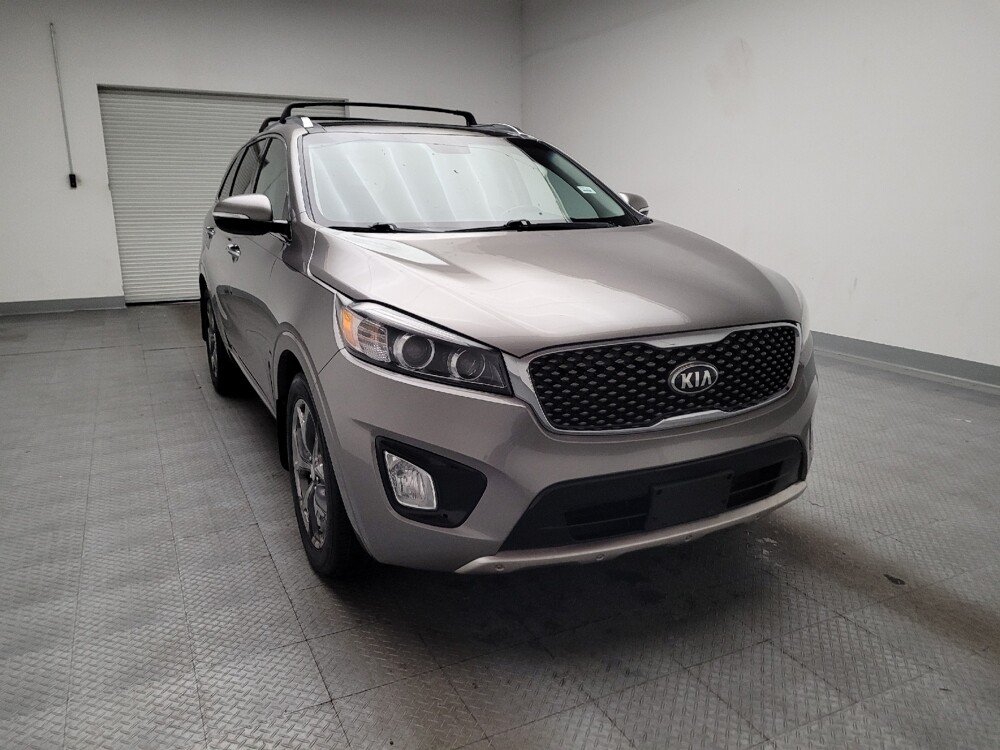 2017 Kia Sorento in Downey, CA 90241 - 18111106 14