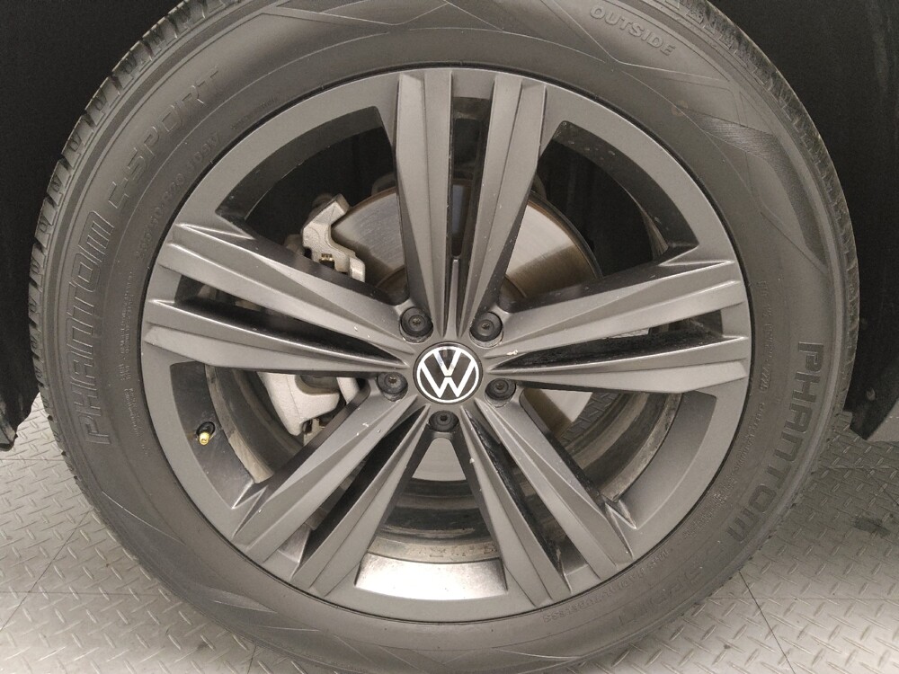 2021 Volkswagen Atlas in Fort Worth, TX 76116 - 18111107 31