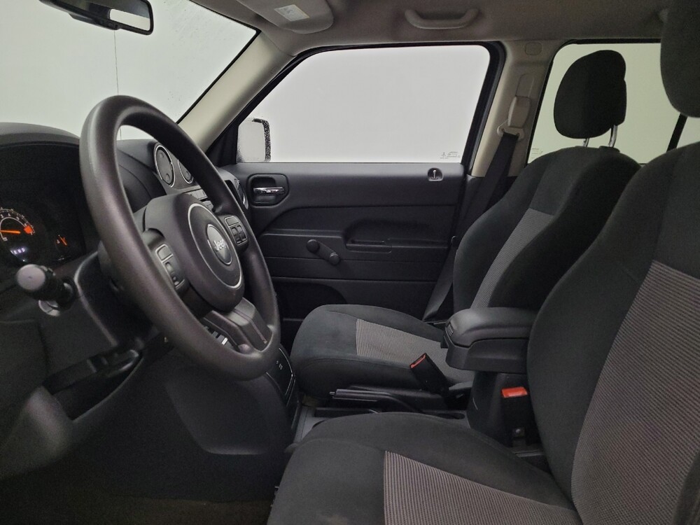 2016 Jeep Patriot in Cincinnati, OH 45255 - 18111108 17