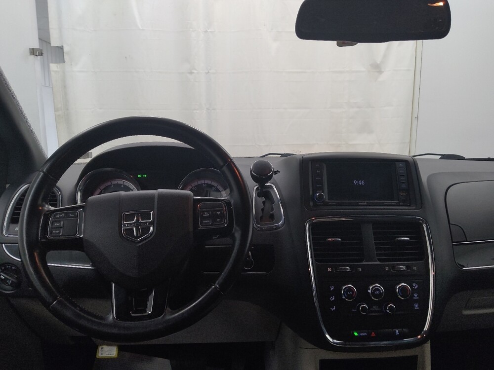 2019 Dodge Grand Caravan in St. Louis, MO 63125 - 18111114 22