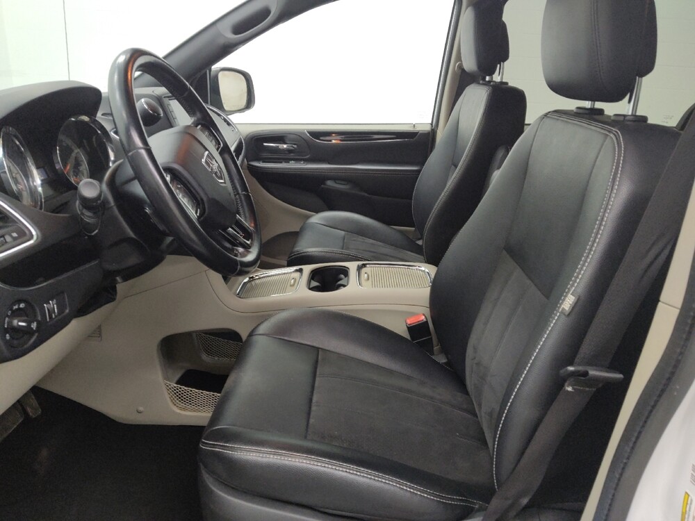 2019 Dodge Grand Caravan in St. Louis, MO 63125 - 18111114 17