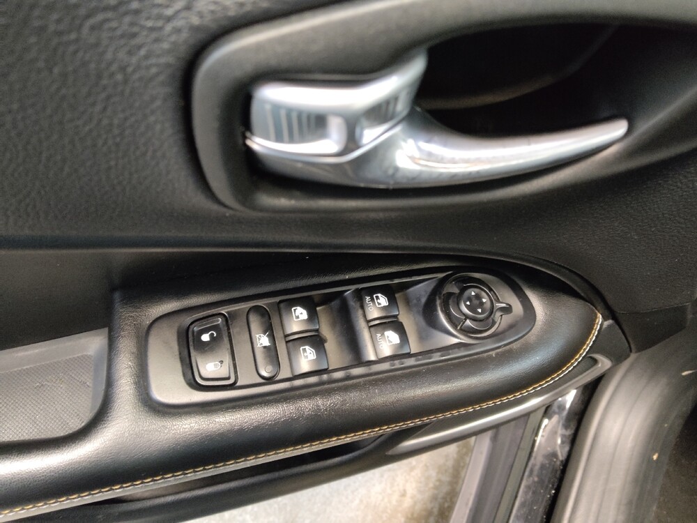 2020 Jeep Compass in Fairfield, OH 45014 - 18111115 27