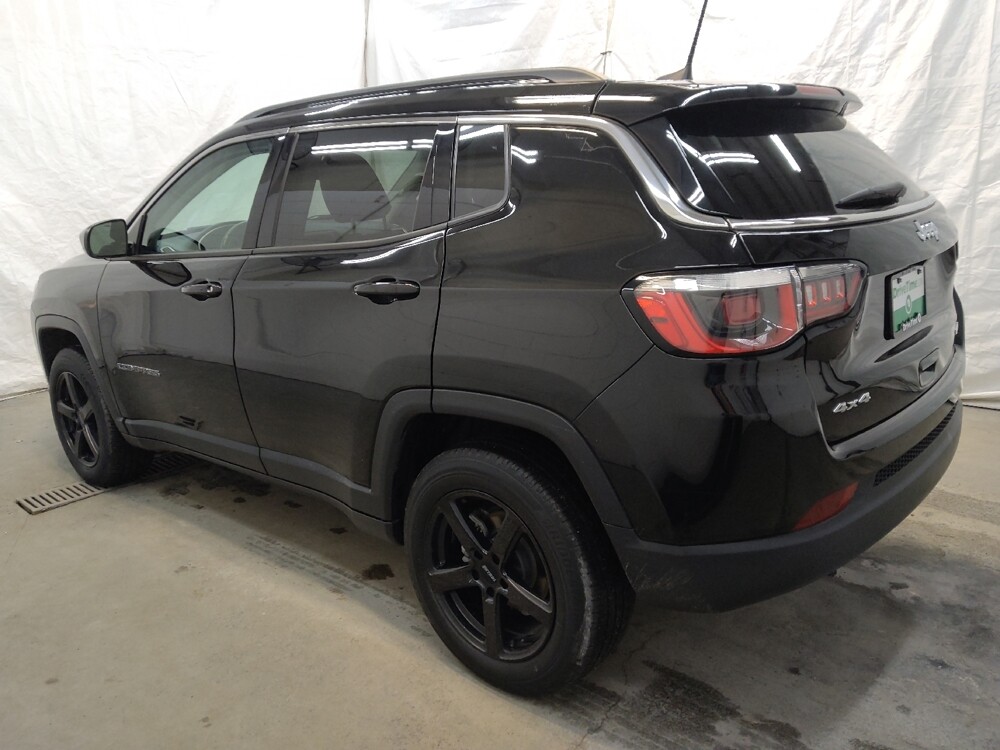 2020 Jeep Compass in Fairfield, OH 45014 - 18111115 3