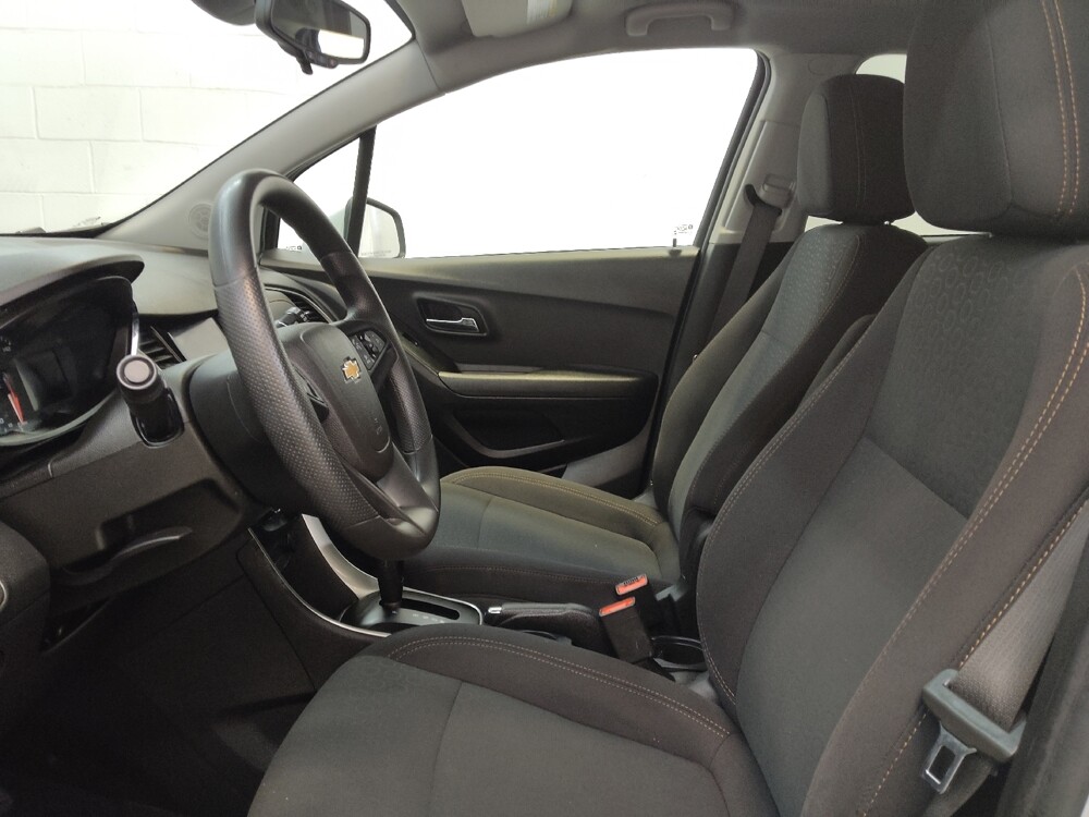 2020 Chevrolet Trax in Fairfield, OH 45014 - 18111116 16