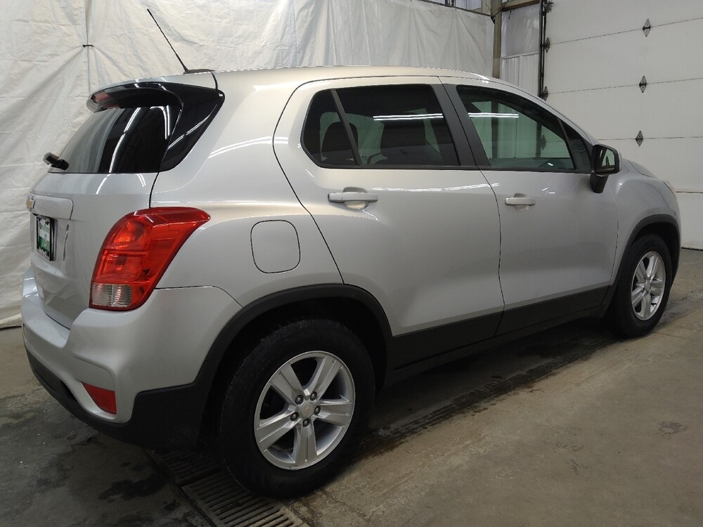 2020 Chevrolet Trax in Fairfield, OH 45014 - 18111116 9