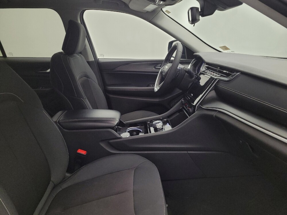 2023 Jeep Grand Cherokee in Fairfield, OH 45014 - 18111117 21