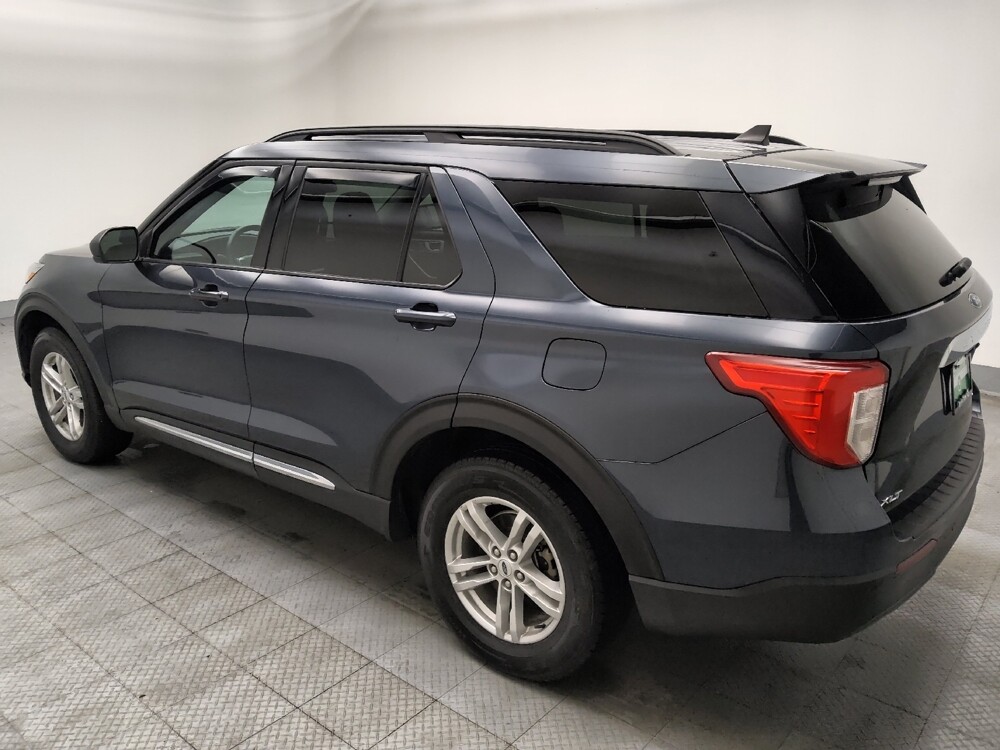 2023 Ford Explorer in Des Moines, IA 50310 - 18111119 3