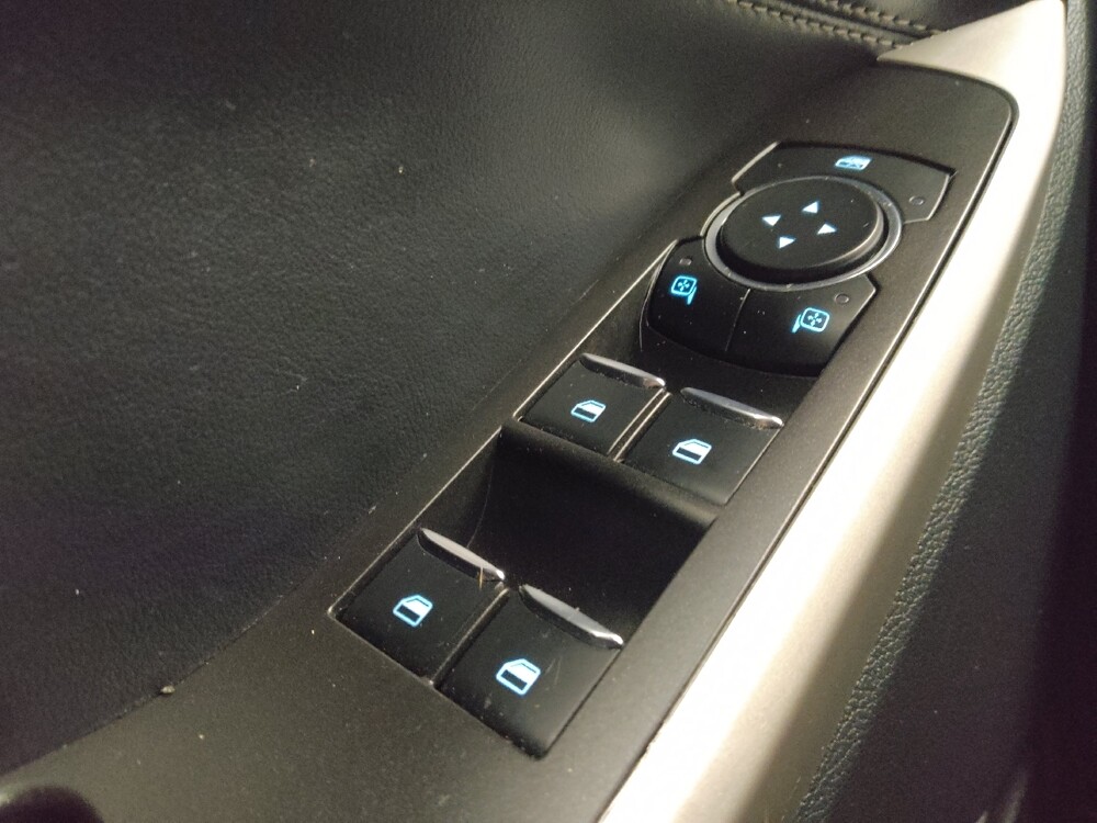 2023 Ford Explorer in Des Moines, IA 50310 - 18111119 27