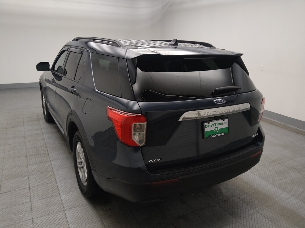 2023 Ford Explorer in Des Moines, IA 50310 - 18111119 5