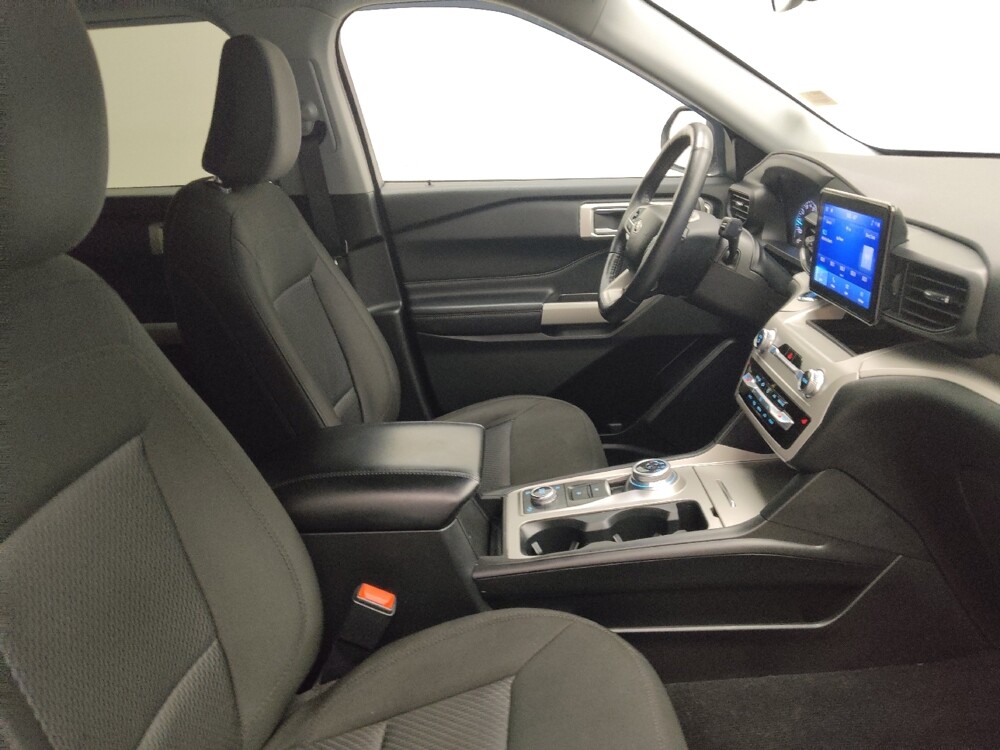 2023 Ford Explorer in Des Moines, IA 50310 - 18111119 21