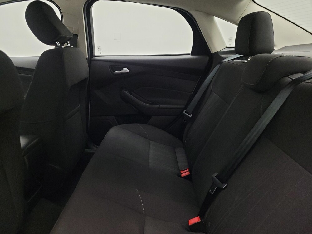 2016 Ford Focus in Des Moines, IA 50310 - 18111124 18