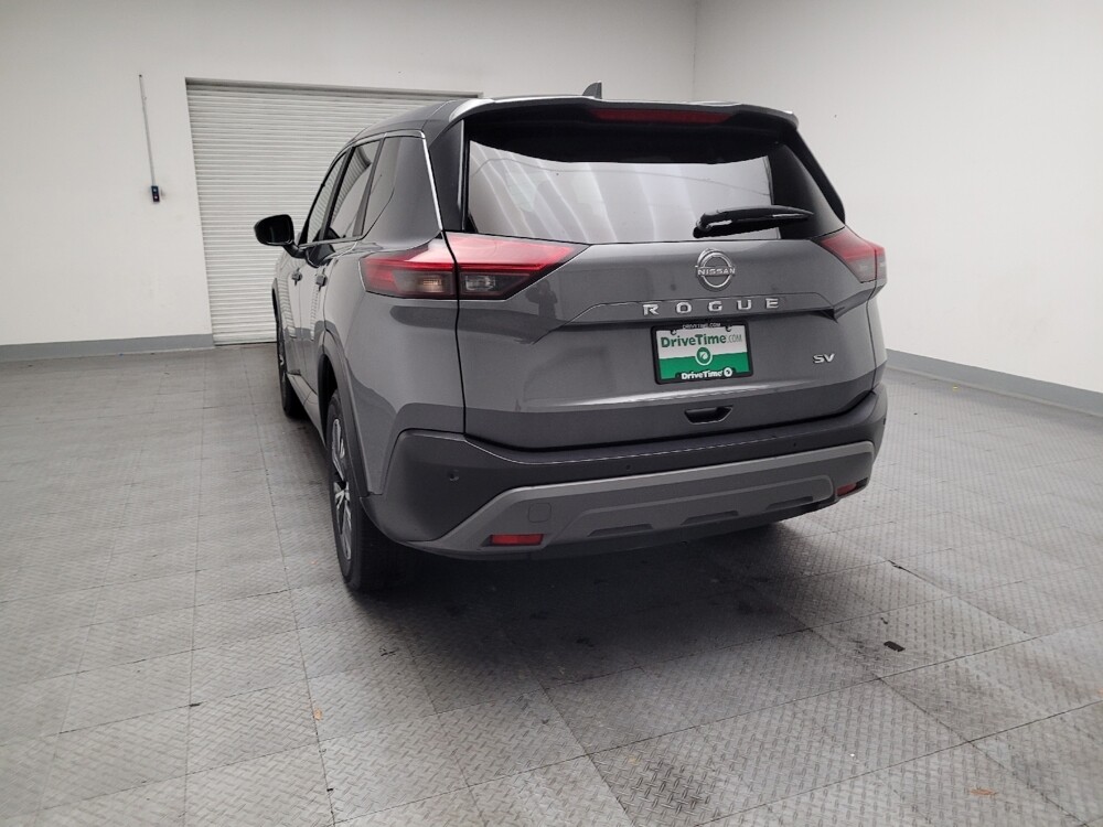 2023 Nissan Rogue in Downey, CA 90241 - 18111139 6