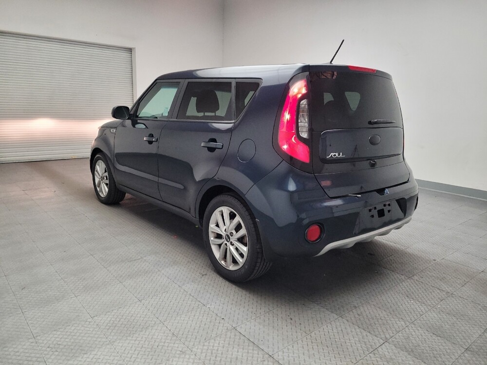 2019 Kia Soul in Riverside, CA 92504 - 18111142 5