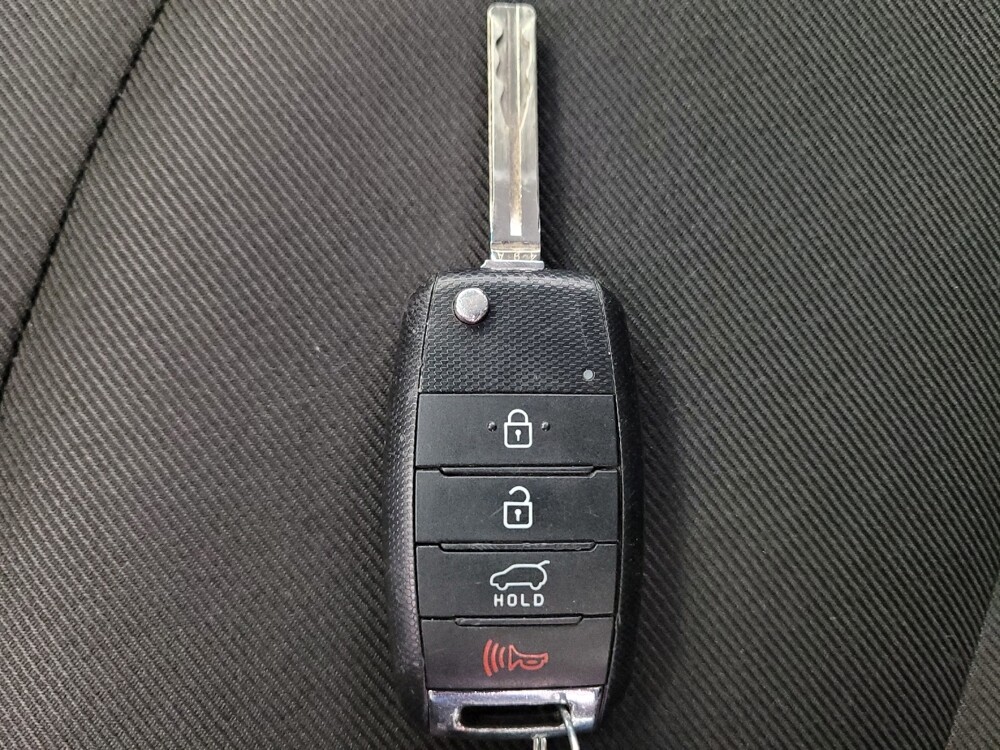 2019 Kia Soul in Riverside, CA 92504 - 18111142 32